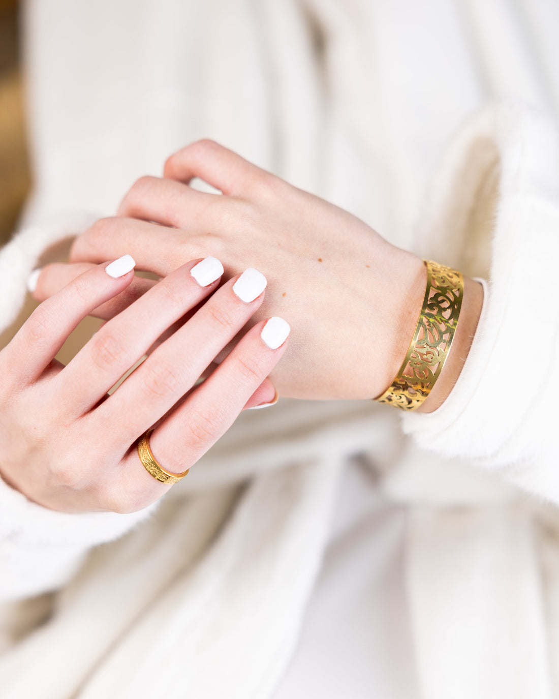 المعوزات ال 3  Bangle